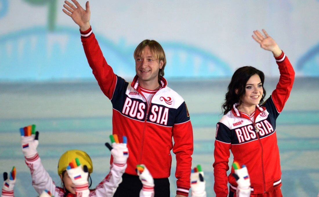 Олимпийские чемпионы Евгений Плющенко и Аделина Сотникова.