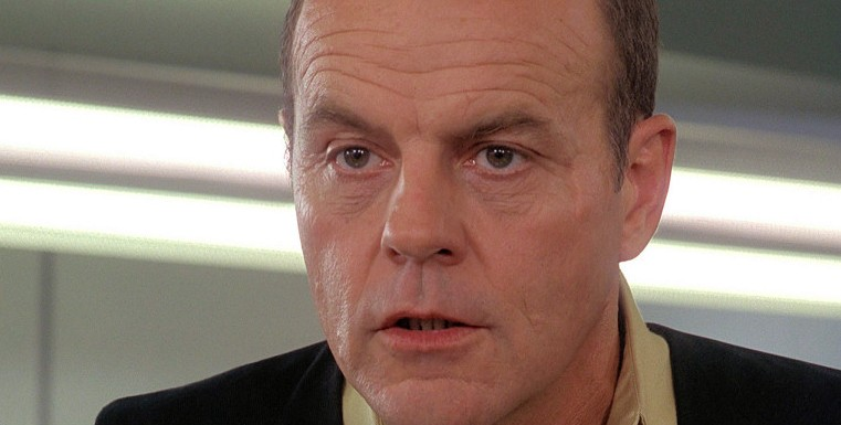 кадр из фильма "Вспомнить все"