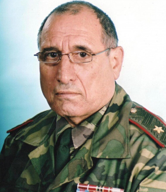 На фото: Шамиль Захрабович Асланов.