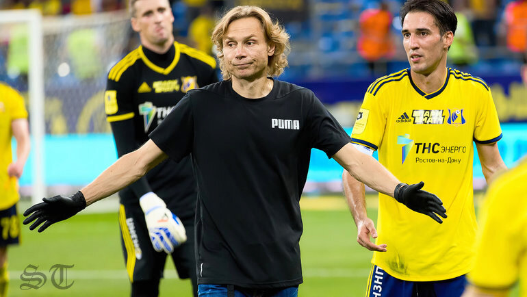 Валерий Карпин