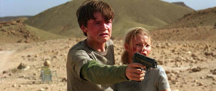 Снимок из к/ф "У холмов есть глаза"