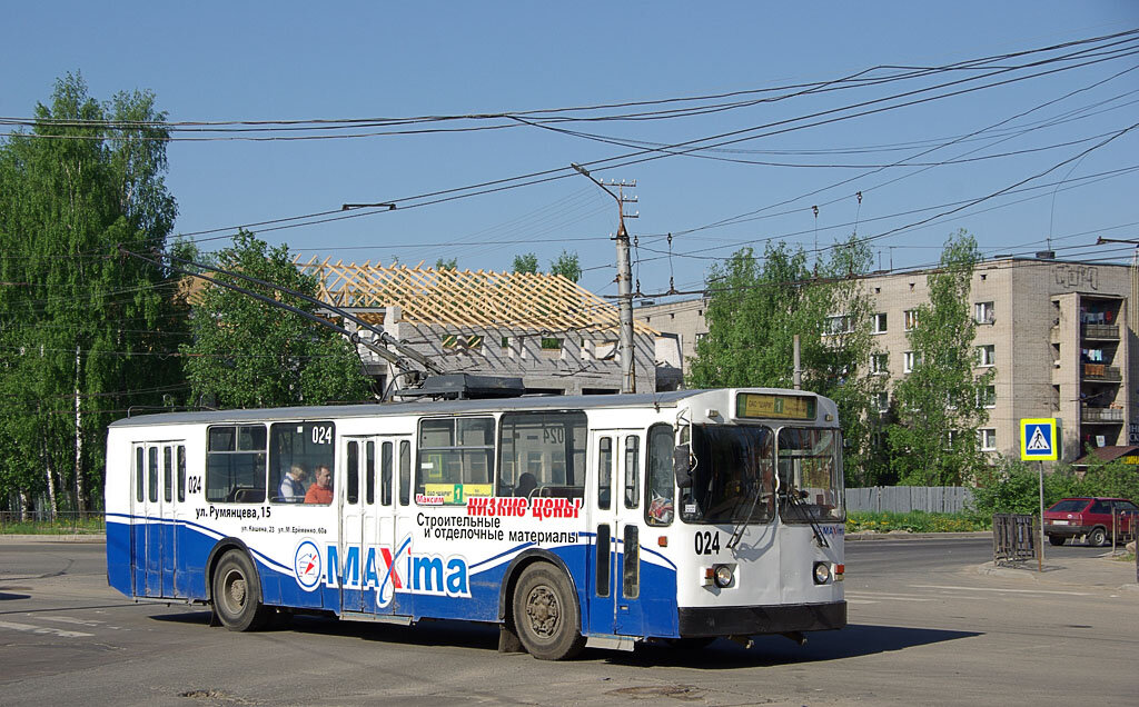 Троллейбус ЗиУ-682Г [Г00] 1993 года выпуска в Смоленске, фото Артем Светлов