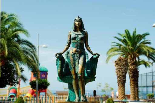 Памятник Клеопатре / Алания / Турция. Источник изображения http://tur42.ru