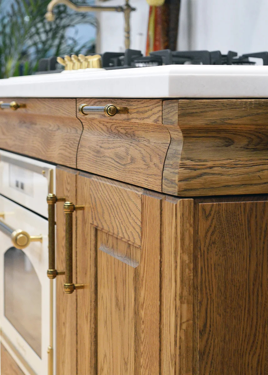 Кухонные гарнитуры целиком из массива от eco-fab.ru