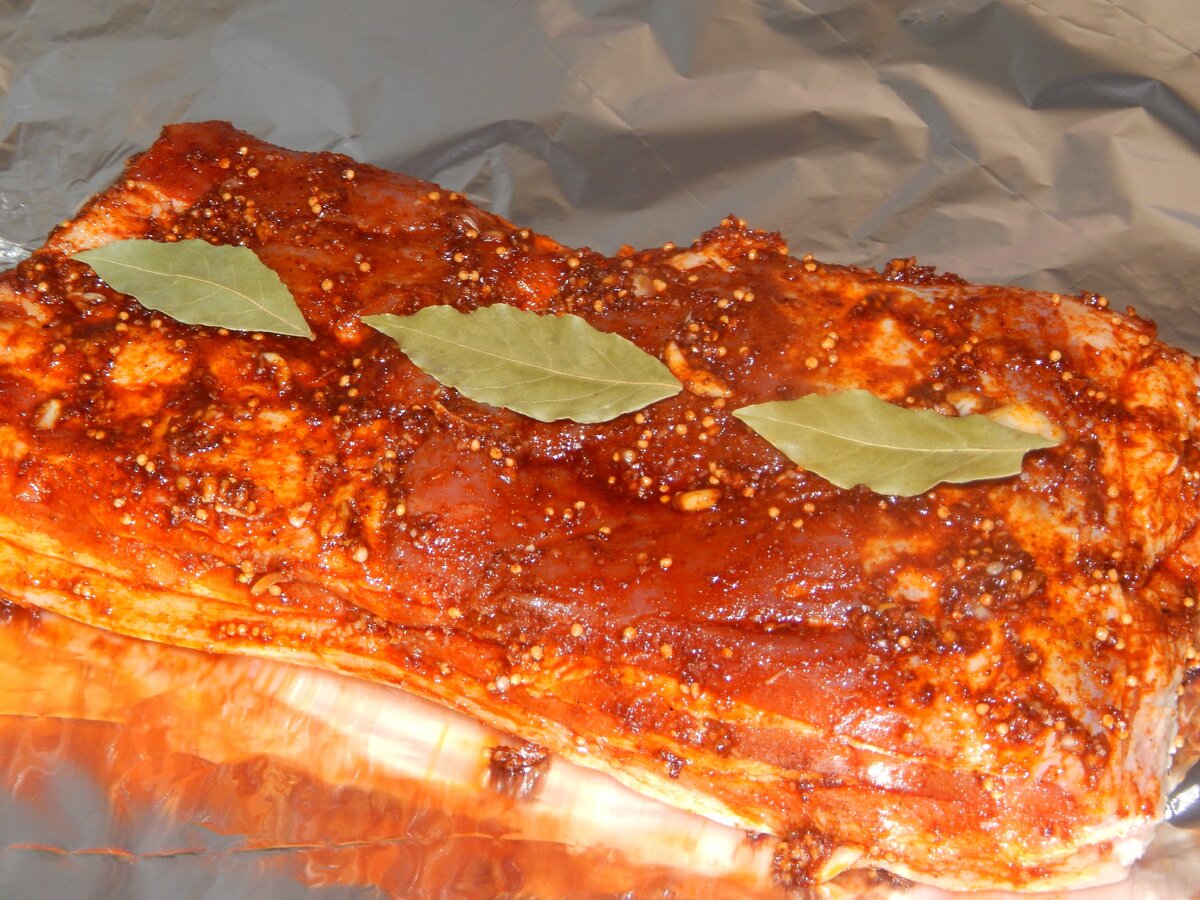 Грудинка свиная запеченная в духовке целым куском с хрустящей корочкой рецепт с фото пошагово