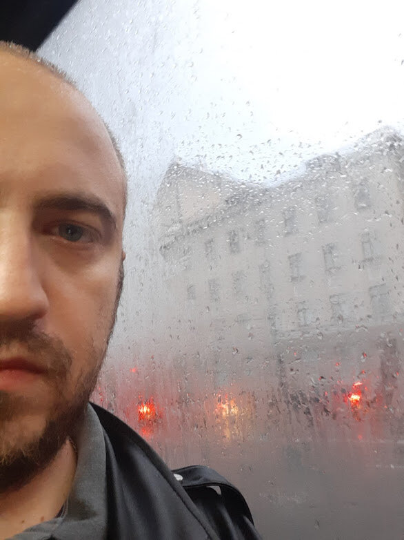 Когда идёт дождь, когда в глазах свет...