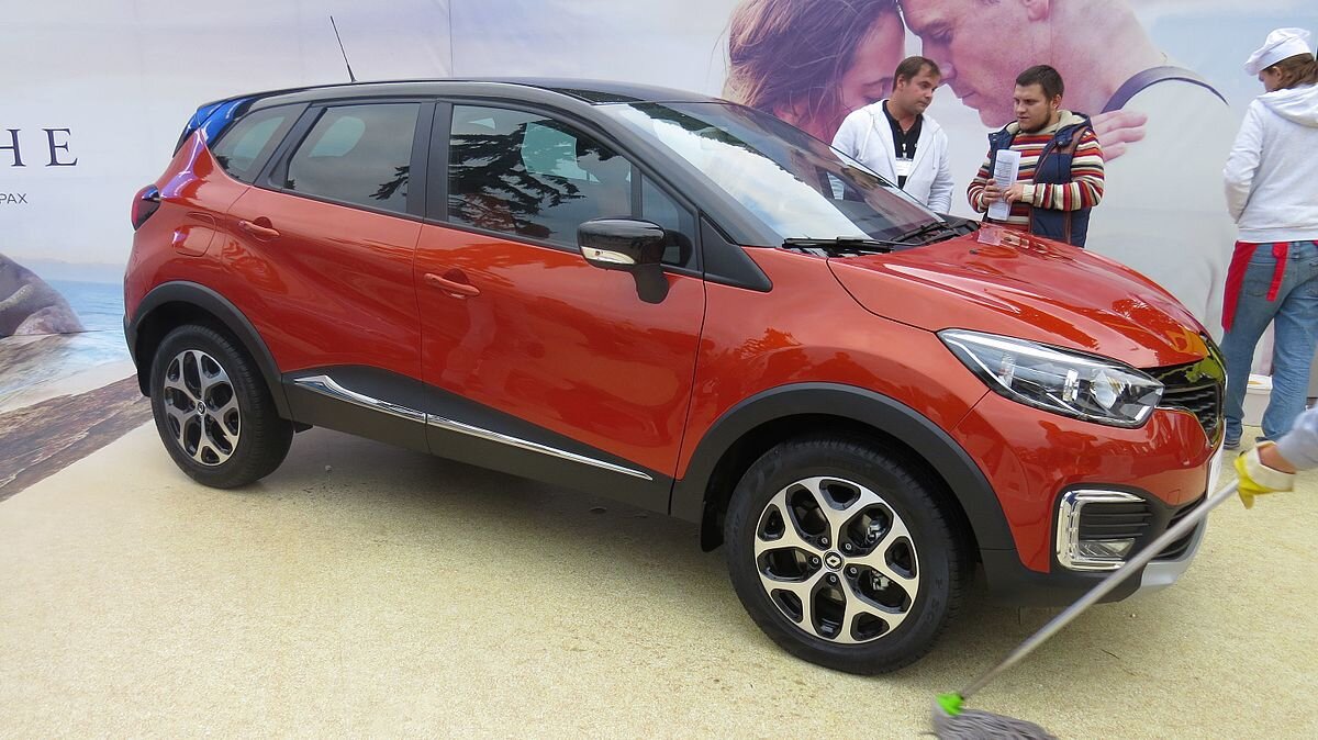 Еще один автомобиль, который я упорно не понимаю, почему считают женским       putnik, CC BY 4.0 <https://creativecommons.org/licenses/by/4.0>, via Wikimedia Commons  