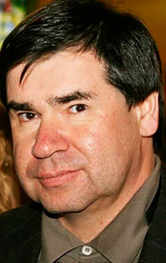 Одним из продюсеров этого постапокалиптического экшена, согласно информации «Кинопоиска», является Ефим ЛЮБЛИНСКИЙ.