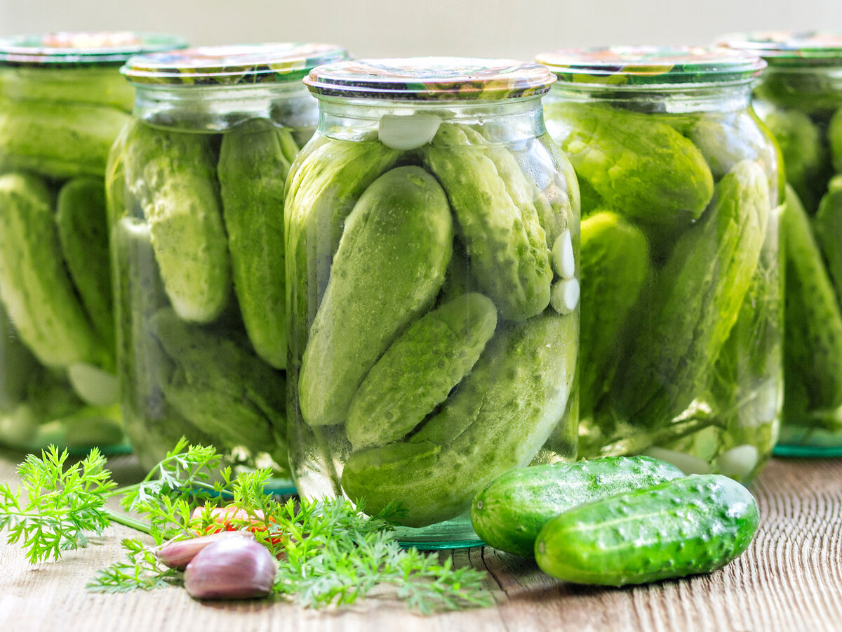 Солить огурцы самостоятельно не так уж сложно