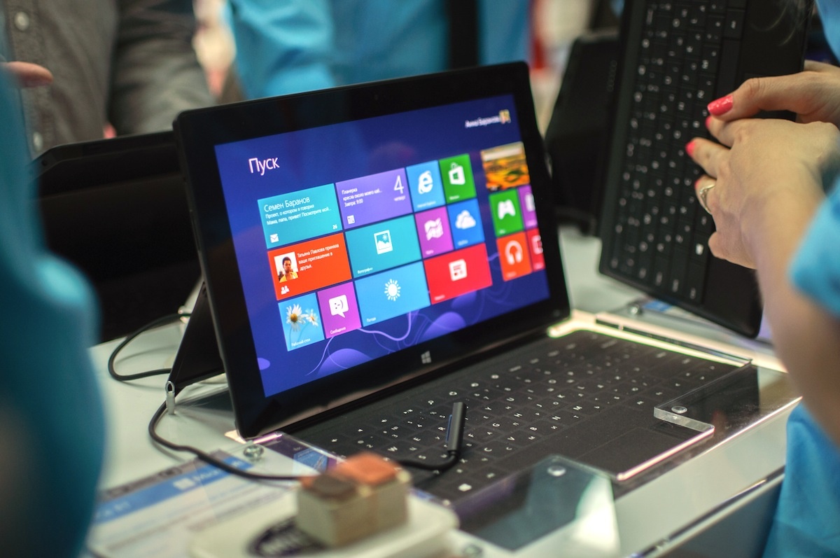 На компьютерах обязательными к предустановке будут три приложения