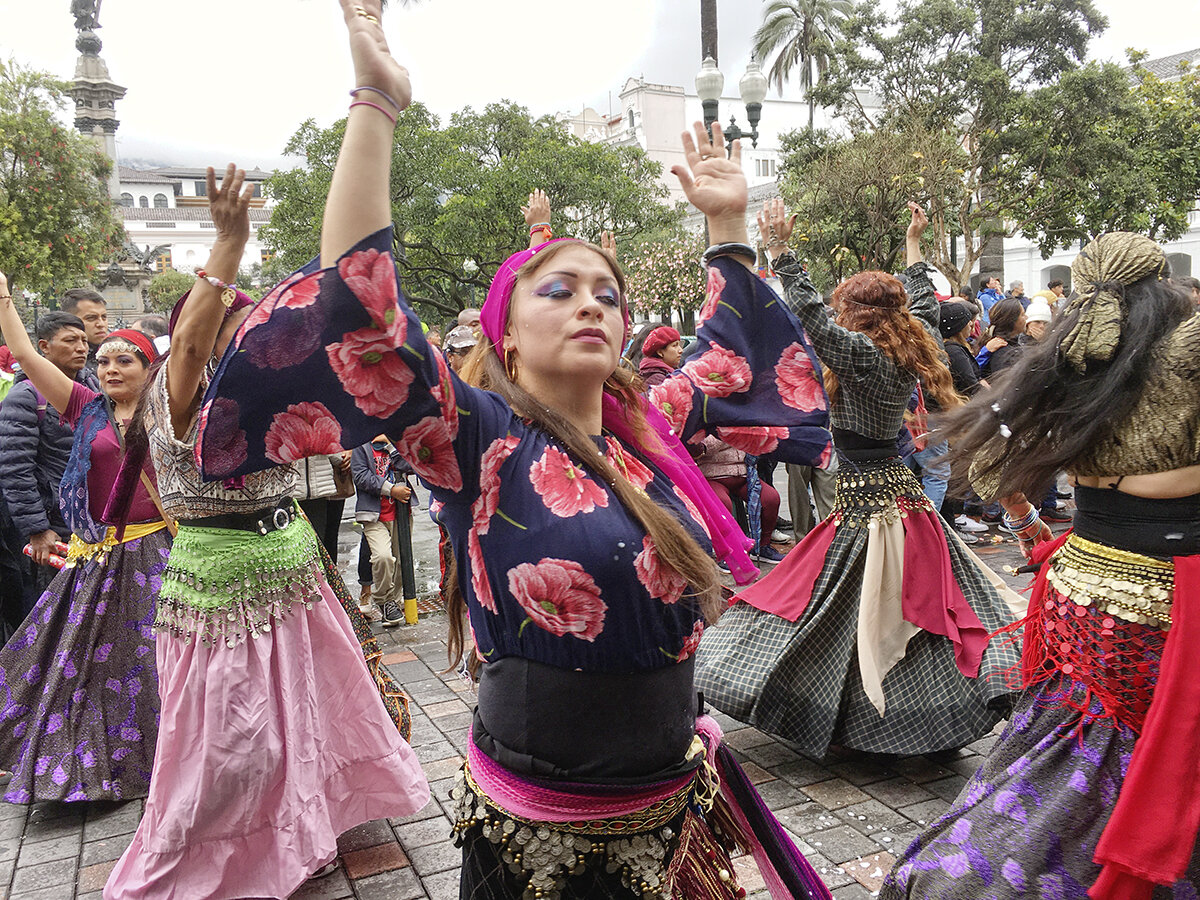 Карнавал в Кито, столице Эквадора. Фото автора, листайте галерею