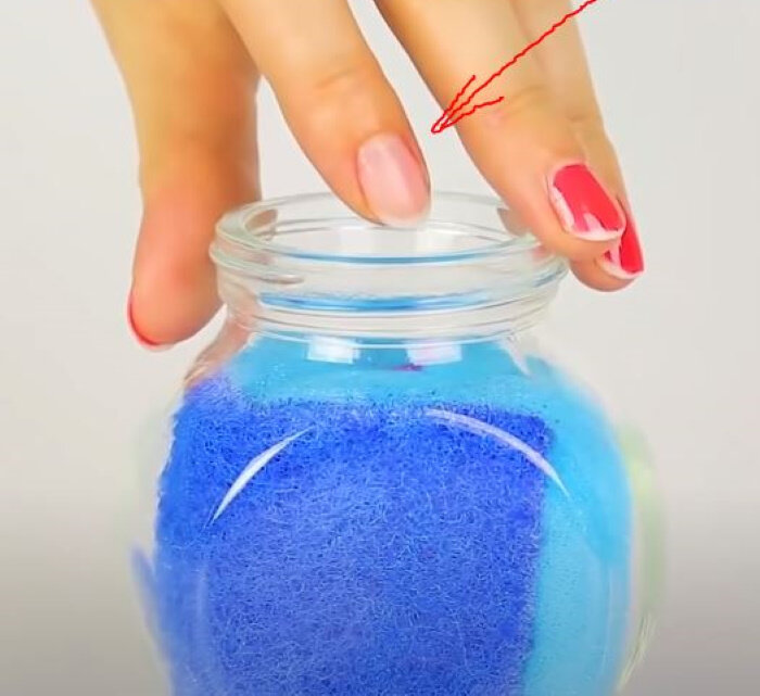 лак с ногтя - смыт