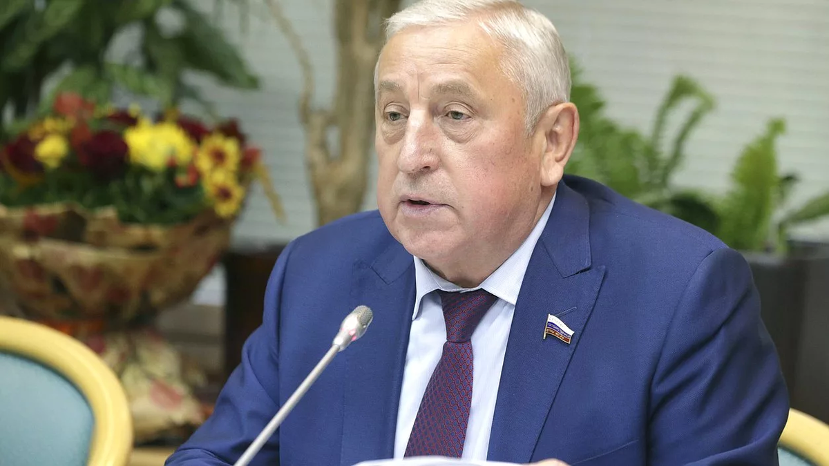 Николай Харитонов.