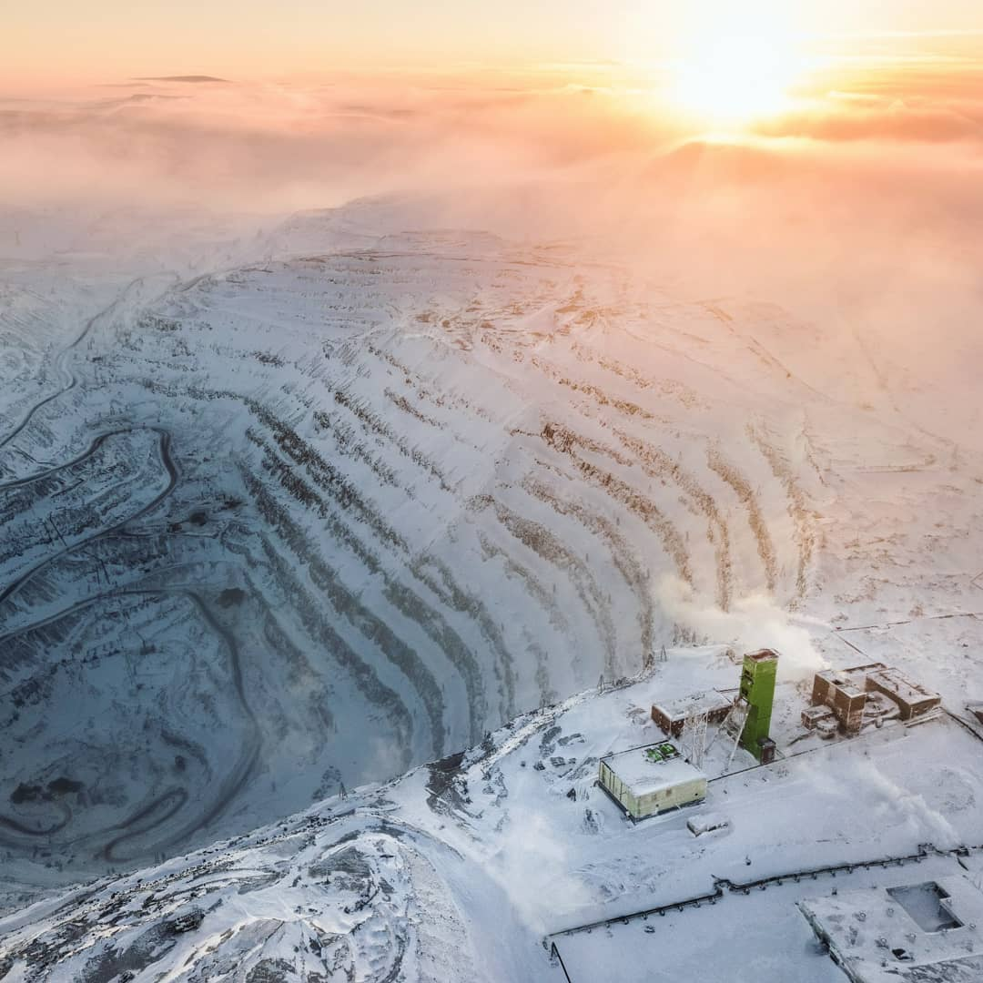 Рудник Медвежий ручей Норильск. Карьер Медвежий ручей Норильск. Норникель Норильск карьер. Карьер Медвежий ручей Норникель.