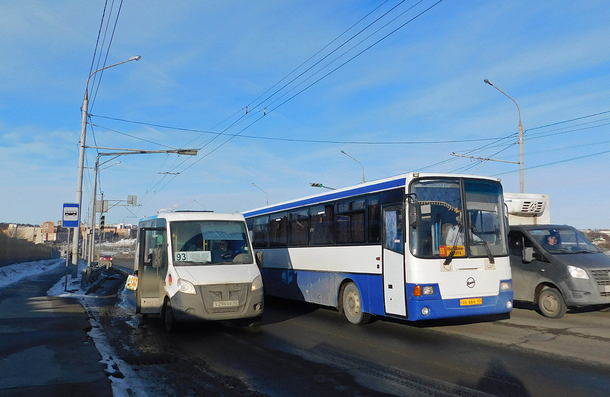 Фото автора. Автобус ГолАЗ-5256.33-01 АВ644 40 (Хвастовичское АТП) на маршруте Калуга-Хвастовичи. Калуга, Тульское шоссе. 