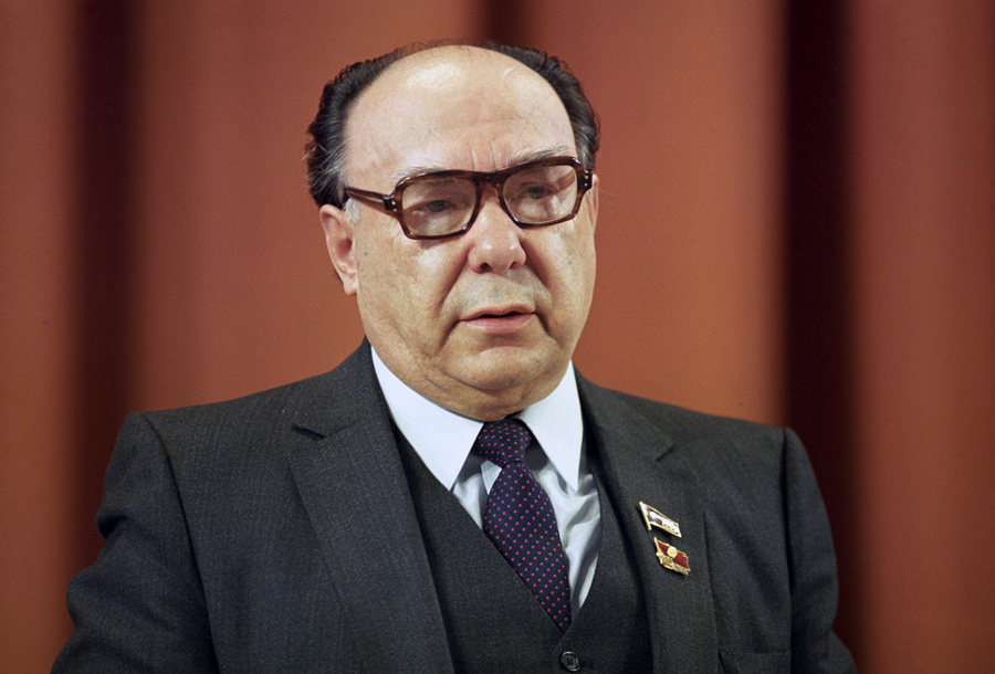  А.Н Яковлев,Член Политбюро ЦК КПСС,явный сторонник развала СССР.