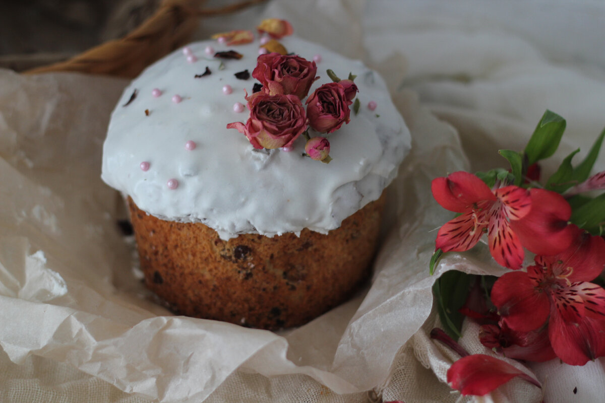 Фото автора. Творожный кулич.