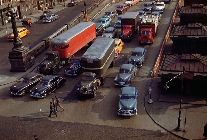 Нью-Йорк, съезд с моста Куинсборо на Манхэттен, 1950 год.