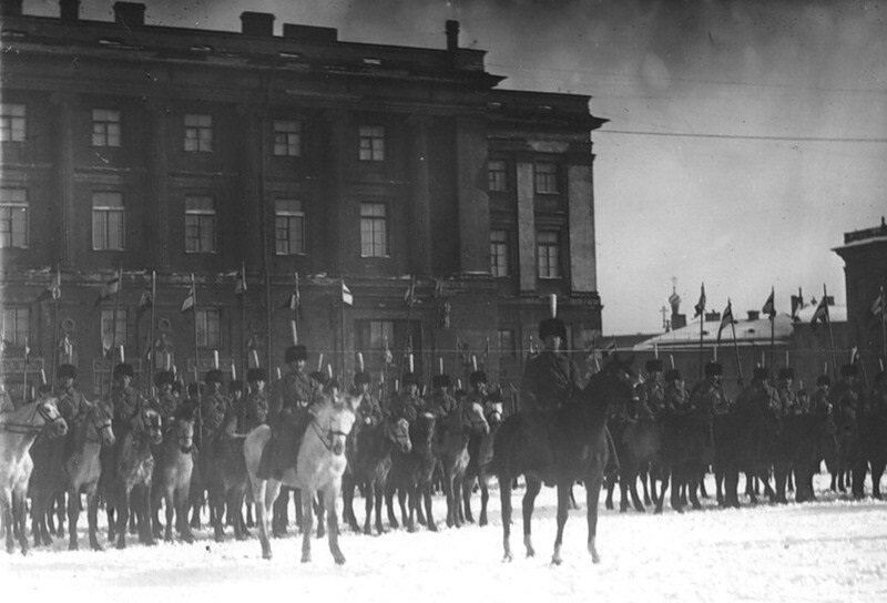 Петроградские кавкурсы, 1920 г (?). Источник: Интернет.