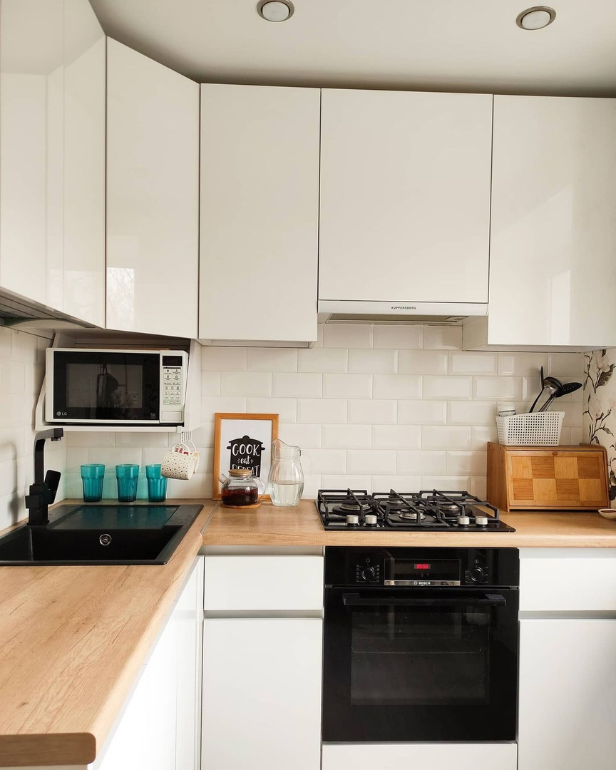 https://www.instagram.com/maxi_home/