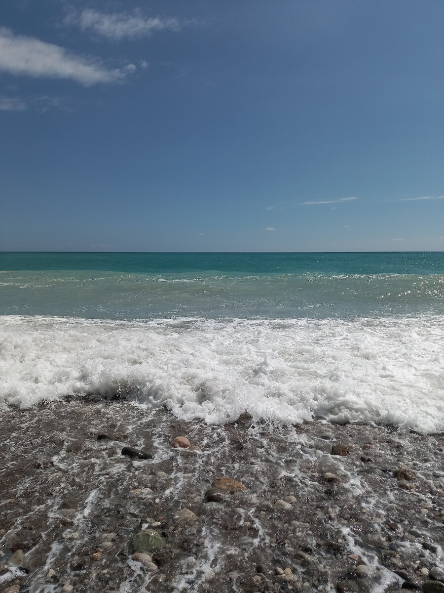 Море в Абхазии просто великолепно!