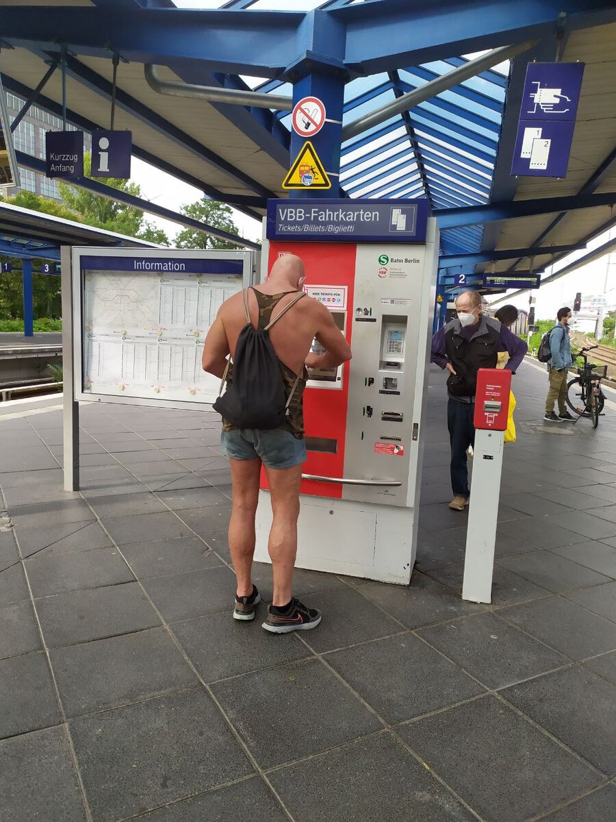 очень милый дядечка