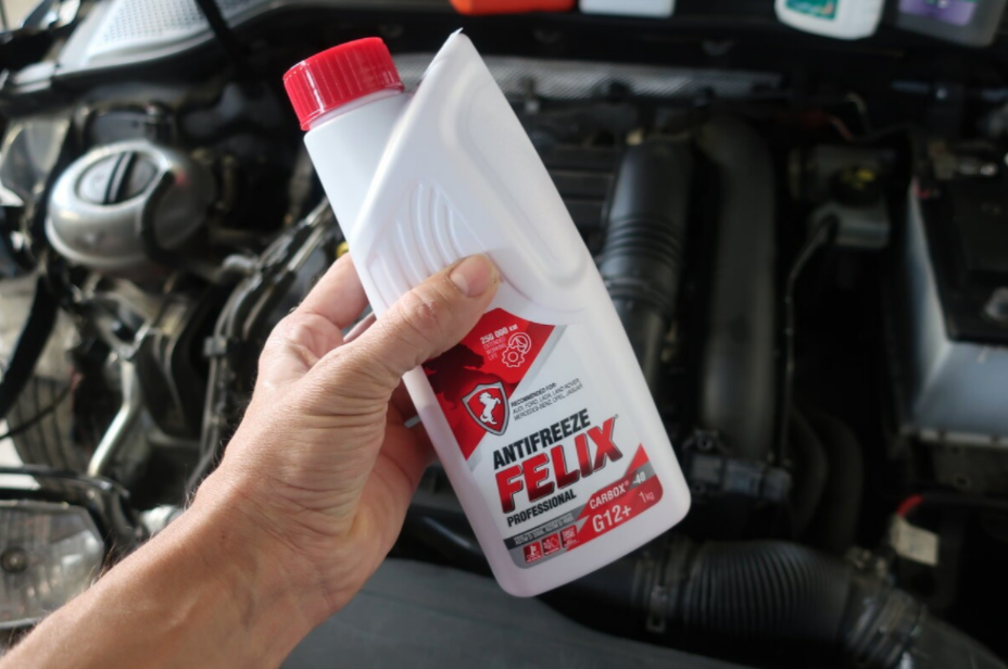 красный Felix Carbox 