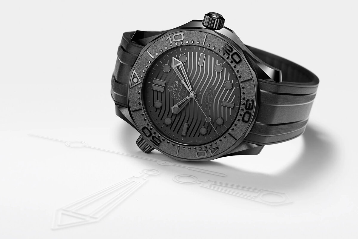 "Стелс"-часы и почему их так любят - Omega Seamaster Professional 300 Black Black