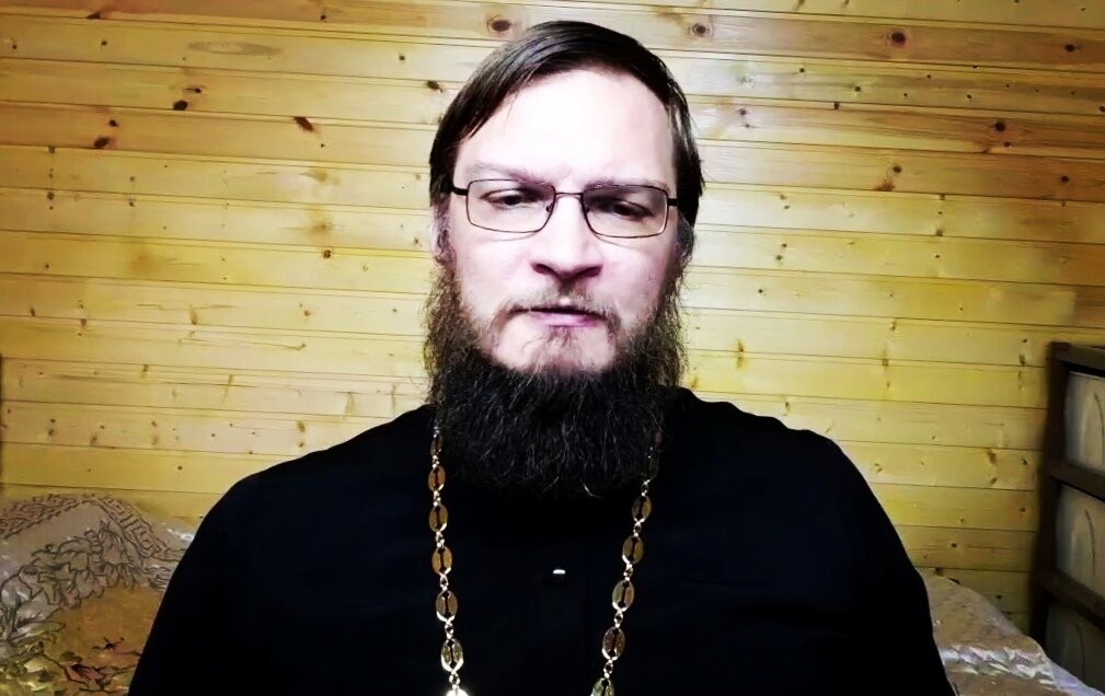 Антоний Русакевич — иерей, блогер, автор Ютуб-канала «Позитивный батюшка».
