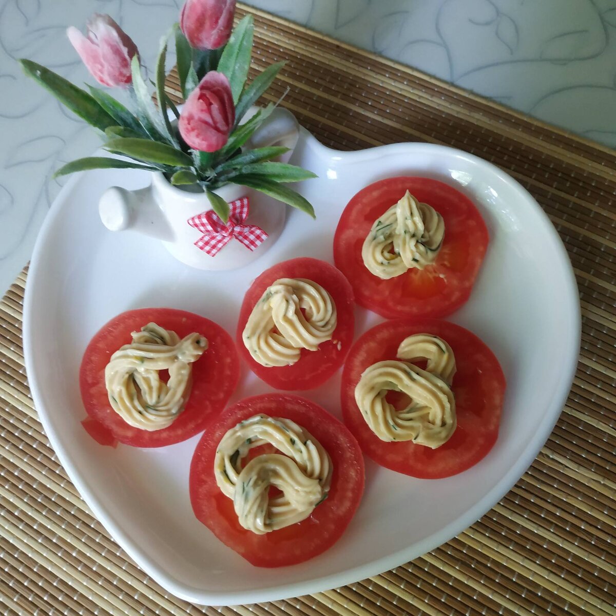 Закуска из помидор