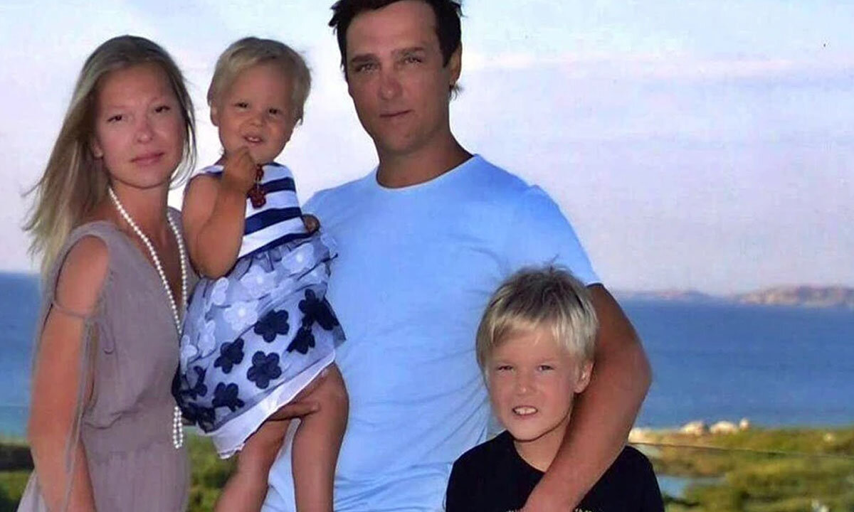 Семья шатуновых: Светлана, Эстелла и Дэннис