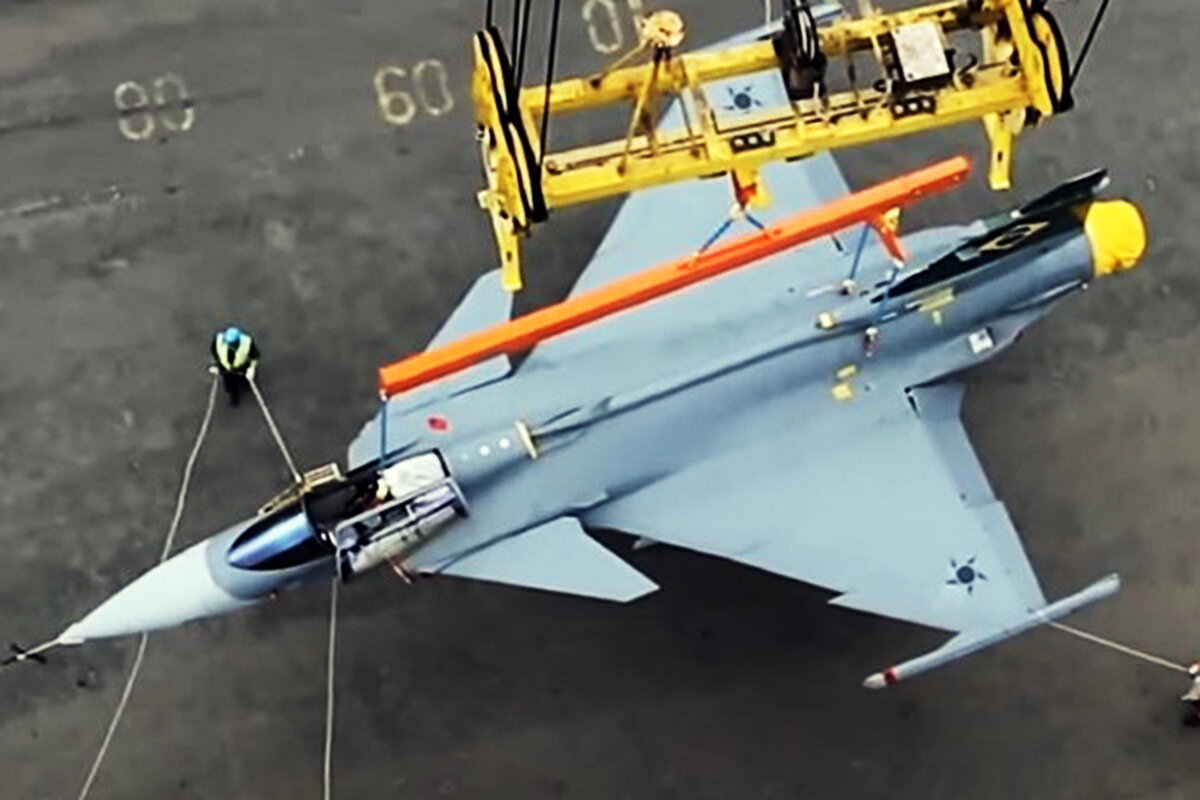 Бразильский истребитель нового поколения JAS F-39E Gripen