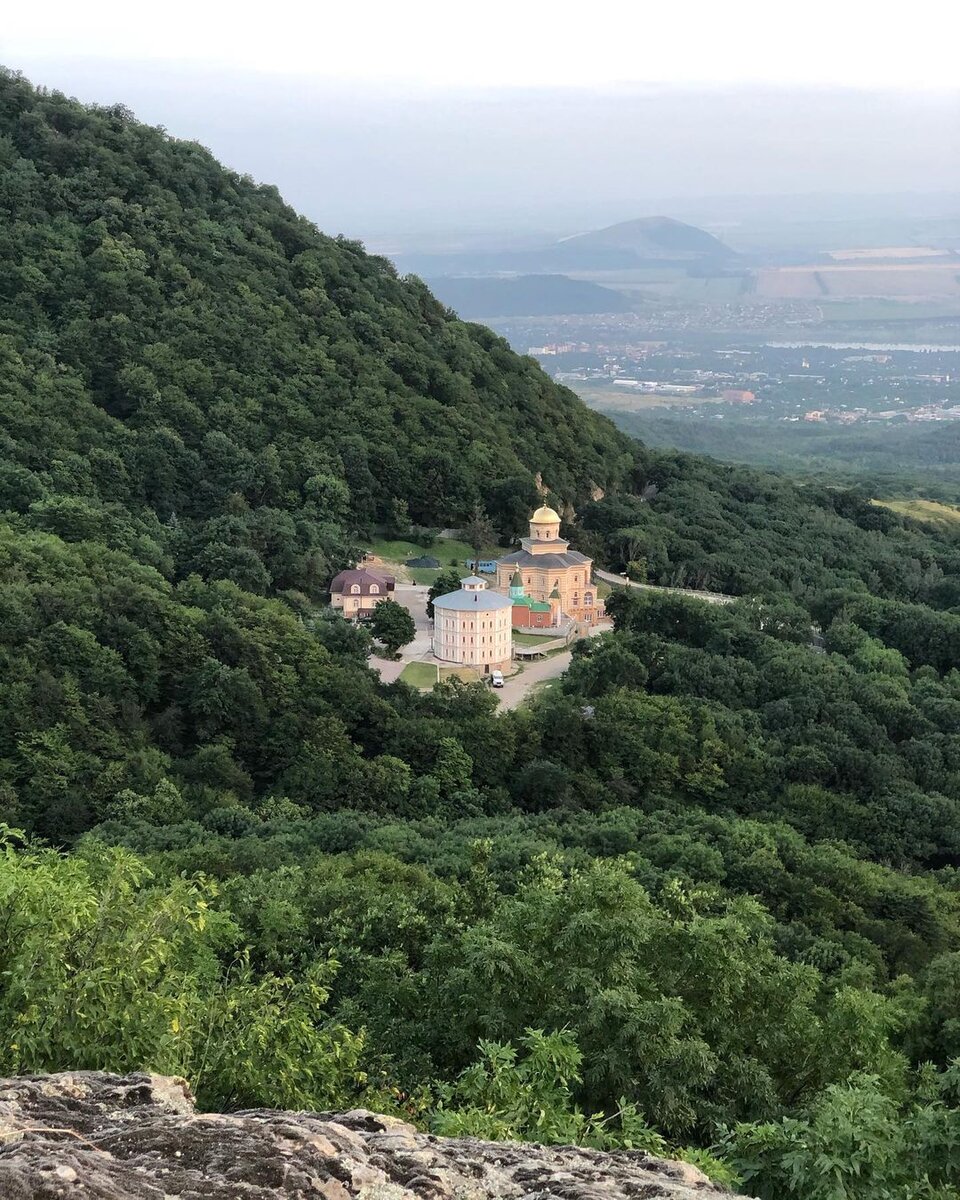 @beshtau_afon_monastery