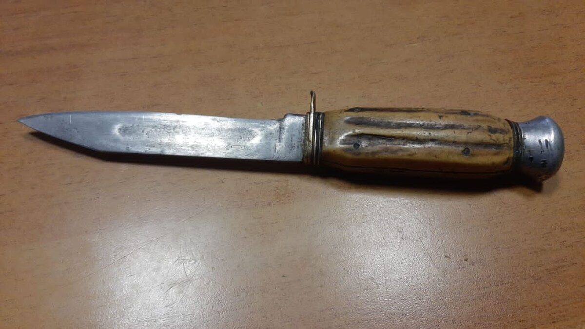 Ширина лезвия порядка 2 см