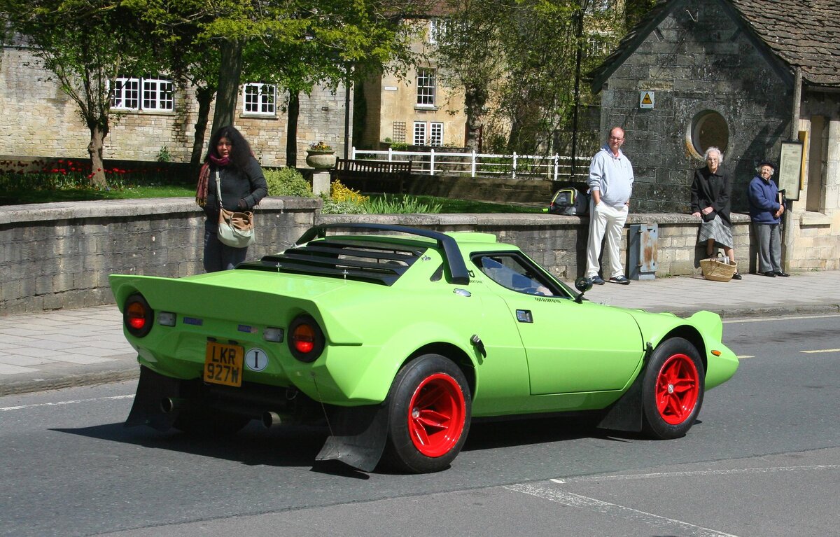 Первая раллийная. Как Lancia Stratos всех уделала, но не выжила (20+ ФОТО)