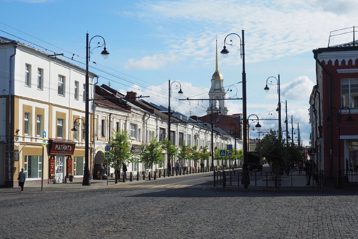 Улица крестовая 17 Рыбинск 2023 год фото.