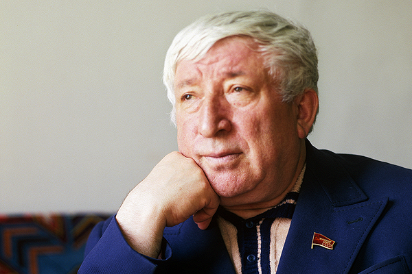 Расул Гамзатов