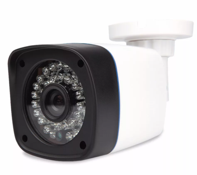 Камера со встроенной ИК-подсветкой. Дешево, зато неэффективно.