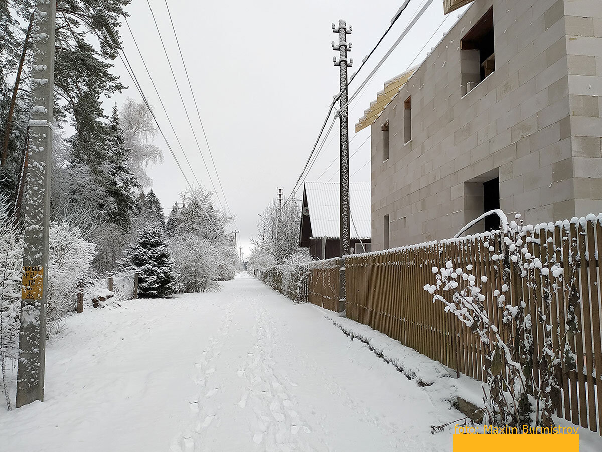 Зима укрыла стройку мягким снегом: есть время подумать и подготовиться к новому сезону!