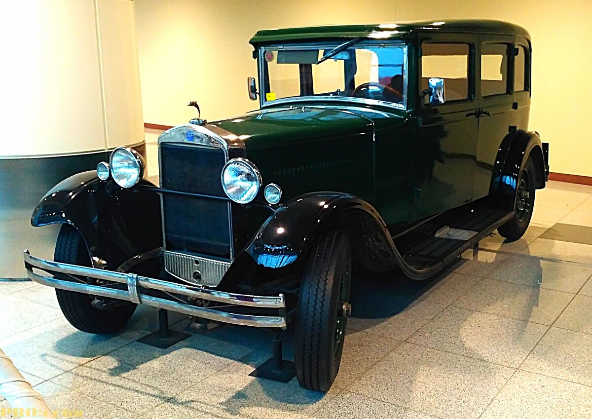 Выставка ретро автомобилей Домодедово. Фото автора.