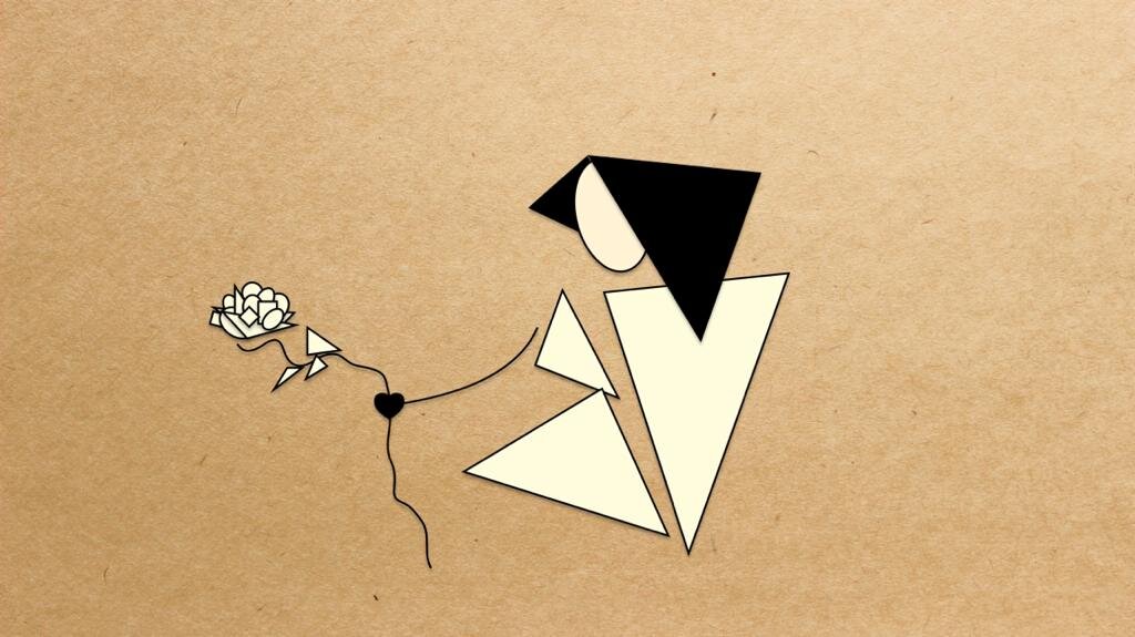 Сара Когда она сделала реверанс российскому императору Александру III, он произнес: 
«Нет, мадам, это я должен склониться перед вами».


В течение шестидесяти лет перед Сарой Бернар преклонялись все. Она была 
признанной мировой звездой. 


Правдивых фактов о ее жизни немного. Родилась в 1844 году во Франции. Мать — 
еврейка из Голландии. Изысканная куртизанка. Имя отца доподлинно неизвестно. 


Она была рождена неординарной. Ей хватило ума понять и начать использовать это 
очень рано. Друга матери, графа де Морни, впечатлила истерика Сары в 
незначительном семейном конфликте. Она закатывала глаза и горько рыдала. Все 
знали, что девочка своими скандалами заставила мать купить ей красивый гроб и 
спала только в нем. Граф де Морни убедил мать Сары отдать дочь учиться 
актерскому мастерству в Парижскую консерваторию. 


Сара не соответствовала канонам красоты того времени. Говорят, ее называли 
отполированным скелетом. Ни на одной фотографии этой худобы я не увидела. 
Наверное, понимание худощавости тогда было иное.


Однако эпоха модерна, ворвавшаяся на рубеже веков, стала периодом триумфа 
Бернар. Ее курчавые волосы, василькового цвета глаза и необыкновенной красоты 
голос притягивали гениальных творцов, чувствовавших изменения времени. Она 
обладала мужским умом и  пренебрегала общественным мнением. Подобно 
человеку эпохи Ренессанса, умела очень многое: скульптура, живопись, 
литература — во всем проявилась и оказалась талантлива.


Ее игра на сцене была романтична, жесты отточены и продуманы, ее спина умела 
играть. Сара любила трагические роли, и зрители с удовольствием дожидались 
финала, где героиня Бернар умирала на глазах у публики. Желательно на руках 
возлюбленного, изображая все оттенки смертельной агонии.


Не проходило дня, чтобы пресса не упоминала эпатажную Бернар. Открытки с 
возлежанием в гробу, львы и пантеры, живущие в доме, полет на аэростате, 
бесконечные любовники. Роль юной Джульетты в семьдесят лет. Ампутация ноги и 
продолжение карьеры. До самой смерти.
«Во что бы то ни стало» — жизненный принцип божественной Сары.