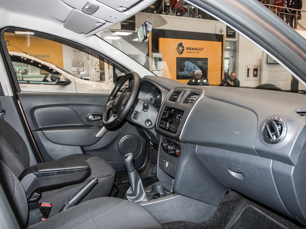 Renault Sandero. Источник иллюстрации - auto.ria.com