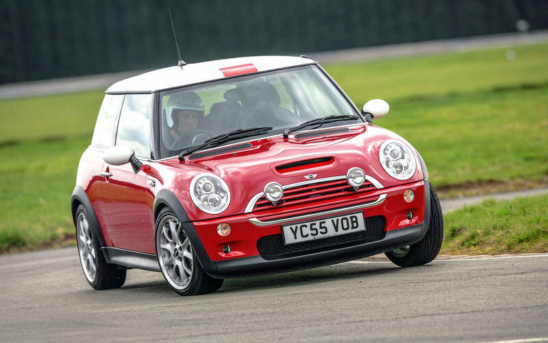 Mini Cooper S - от 1200£