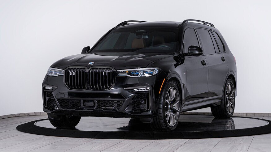 BMW X7 изображение взято с сайта Uzr.com