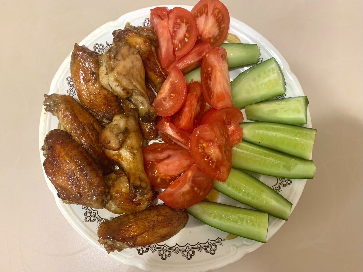 Румяные куриные кусочки в аромате душистого меда