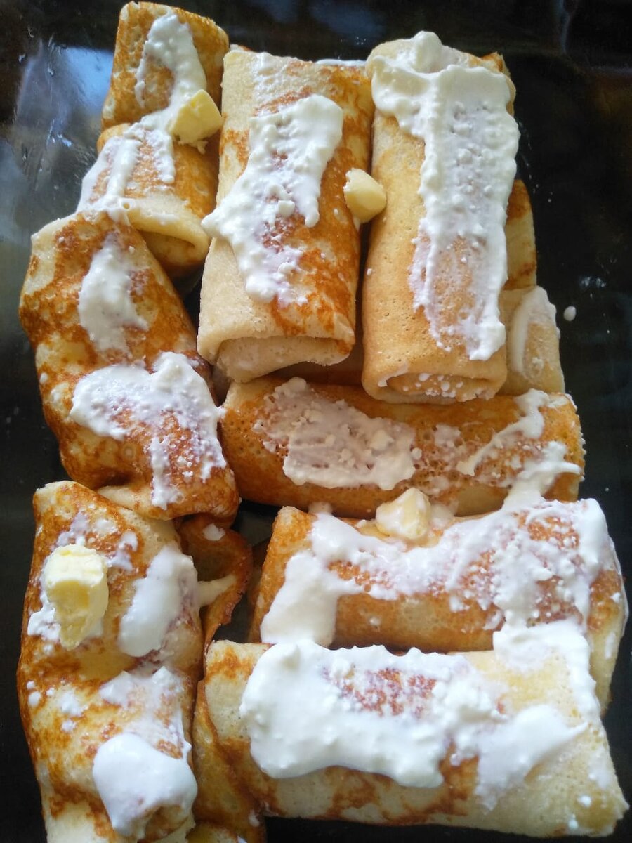 Фаршированные творогом блины отправьте в духовку на 15-20 минут. Будет вкуснотища! 