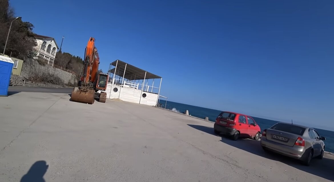 Парковка на набережной