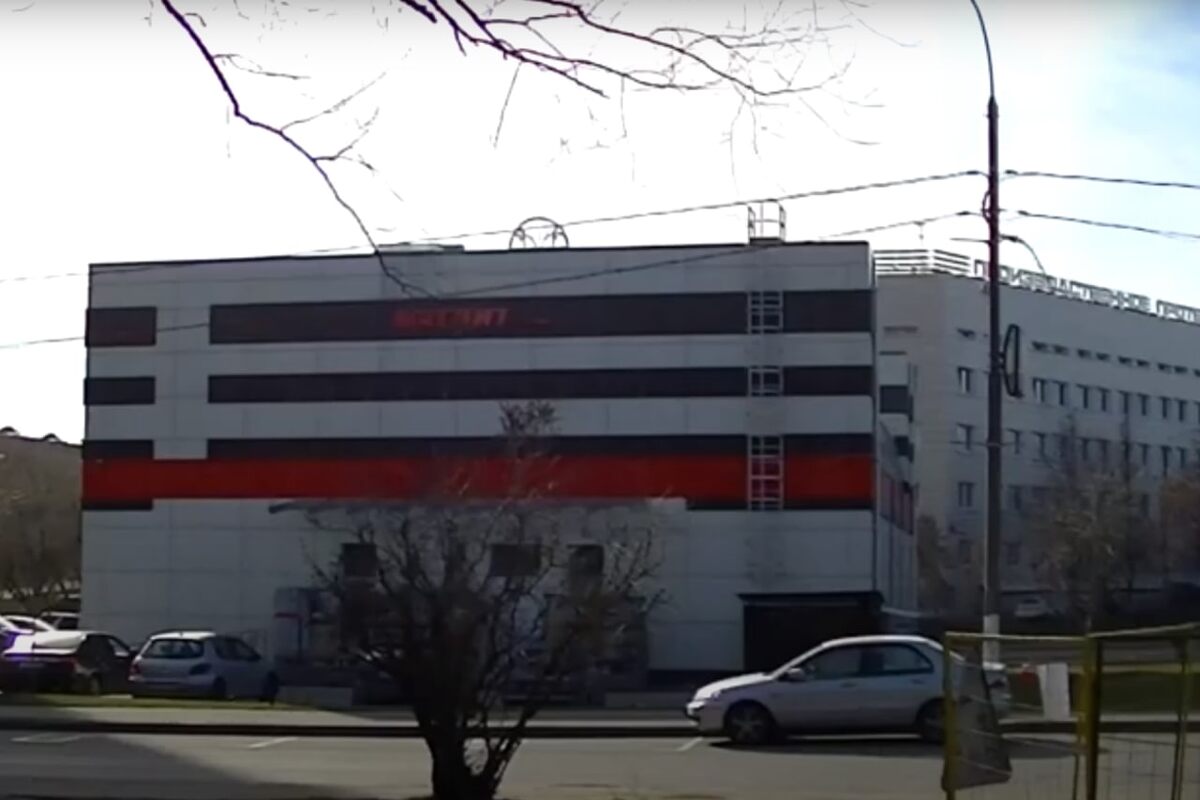Осторожным движением магазин превратится в ФОК