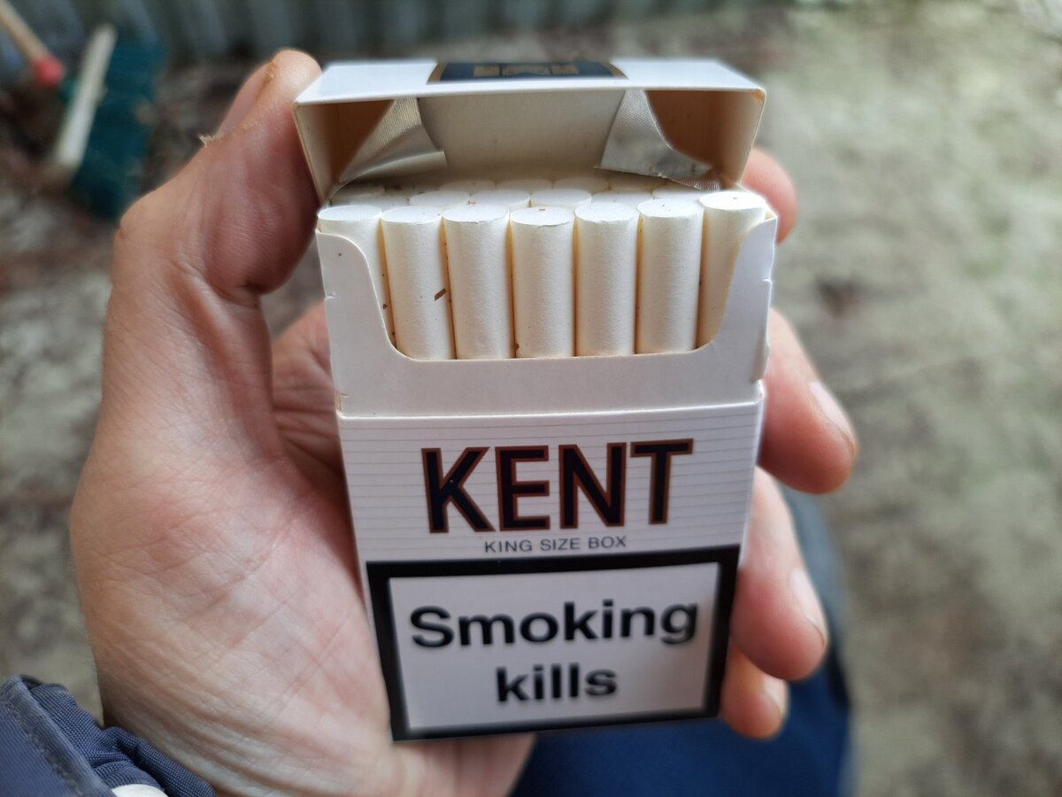 Что такое кент. Кент 90х сигареты 120мм. Сигареты Кент пачка 90- х. Сигареты Kent 90х. Кент сигареты 2000.
