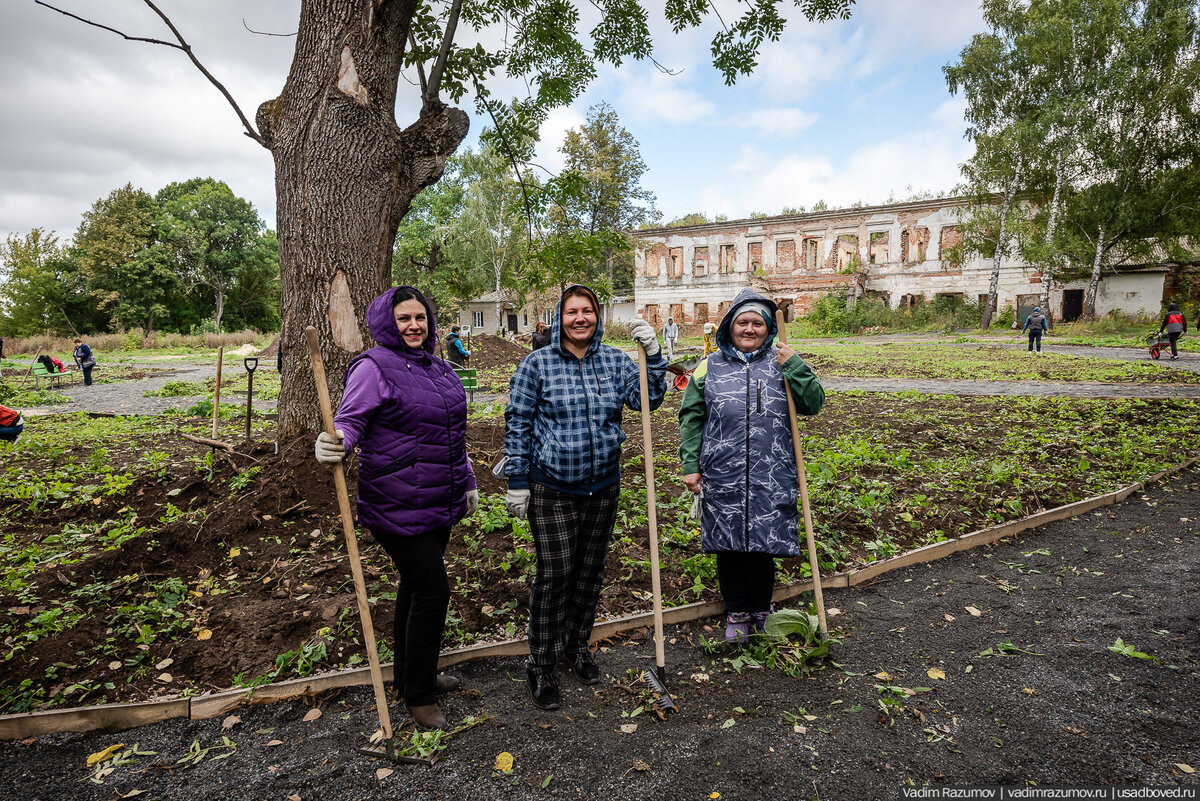 Добровольцы из якутии. Усадьба федяшево. Как пройти добровольцем. Волонтерство минимализм. Летней школы волонтеров.
